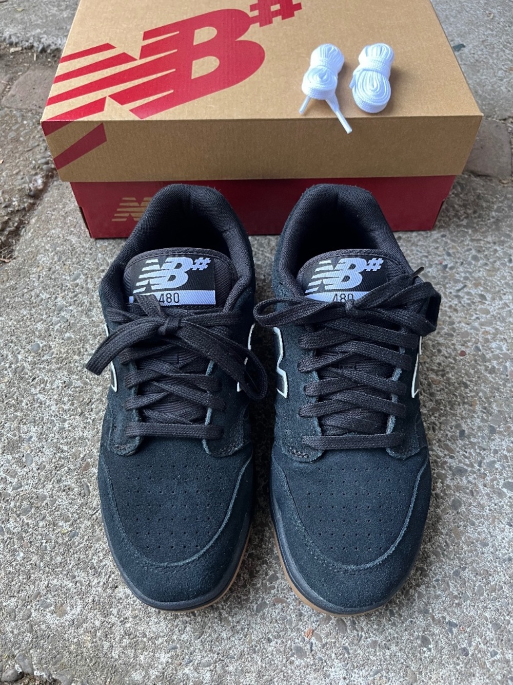 New Balance 480 size 9.5 WIDE